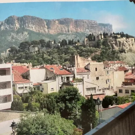 Magnifique Appartement A Cassis,Parking,2 Pas Du Port Exterior foto