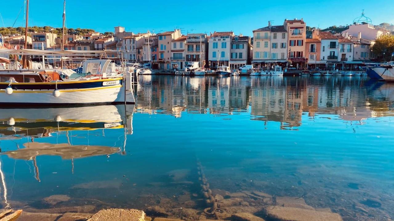 Magnifique A Cassis,parking,2 Pas Du Port *