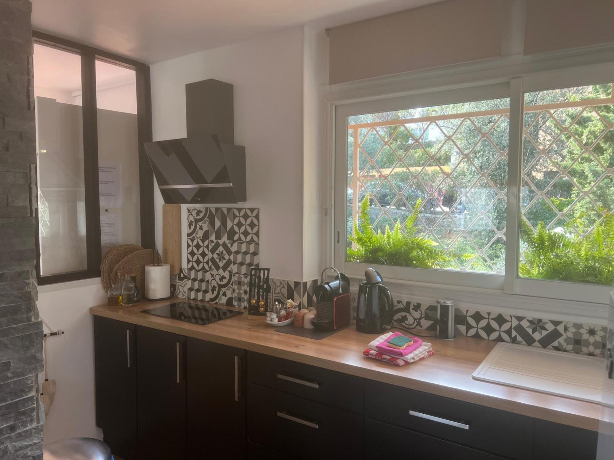 Apartment Magnifique A Cassis,parking,2 Pas Du Port Cassis